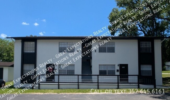 Primary Photo - 119 SE 13th Ave