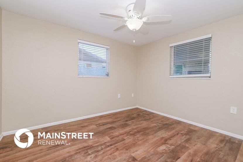 Building Photo - 1050 Normandy Blvd