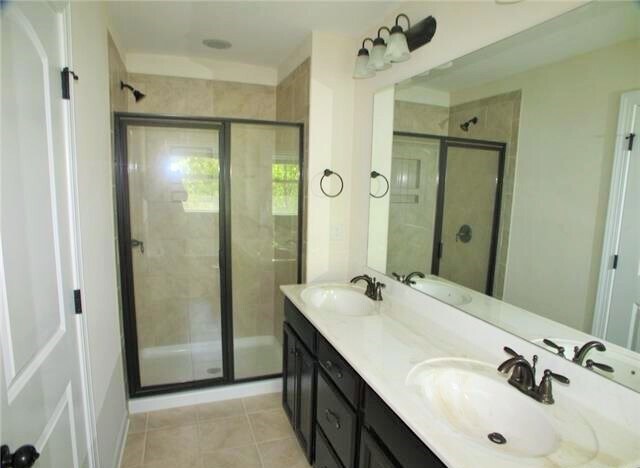 Building Photo - 9453 Glenburn Ln