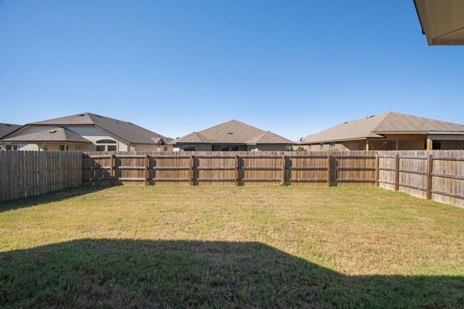 Building Photo - Spacious 3 Bedroom, 2 Bath Home in Jarrell...