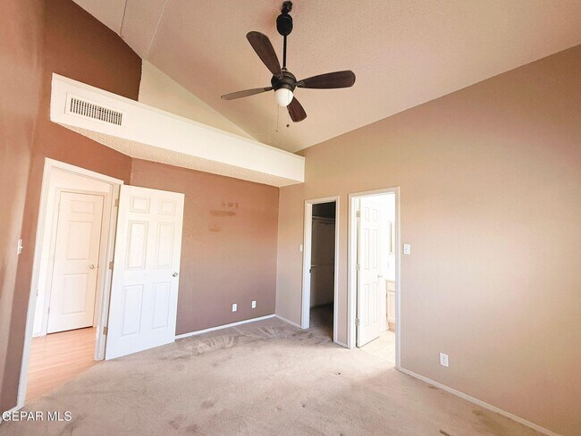 Building Photo - 1517 Desierto Rico Ave