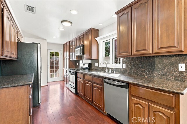 Building Photo - 642 N Crescent Heights Blvd