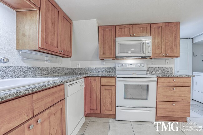 Building Photo - LouderbackPowell