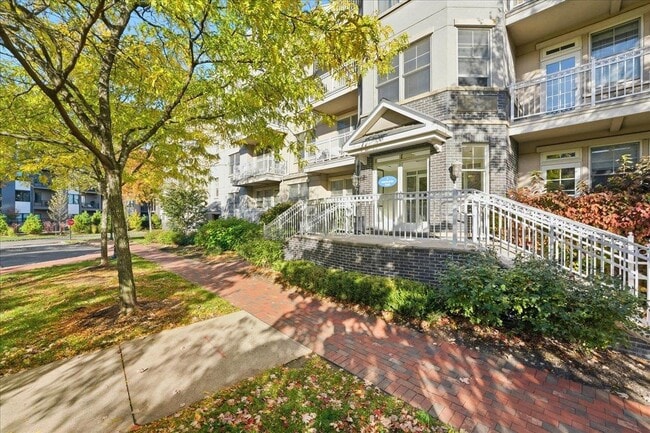 Building Photo - 4 Constellation Pl