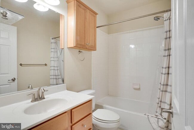 Building Photo - 24949 Bannockburn Terrace