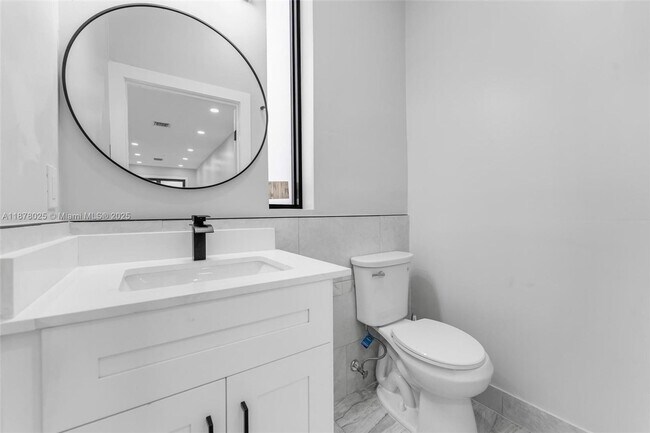 Building Photo - 1962 NW 107th St