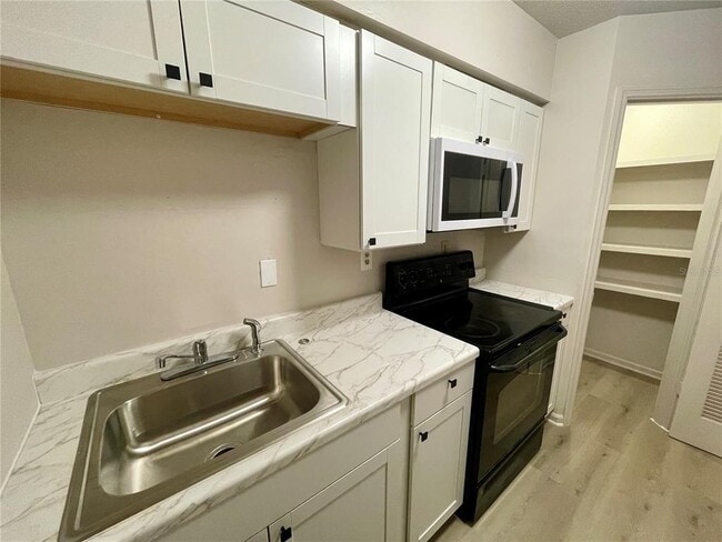 Building Photo - 4507 9th St W
