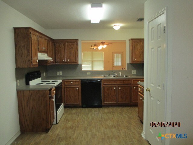 Building Photo - 106 Jocelyn Cir