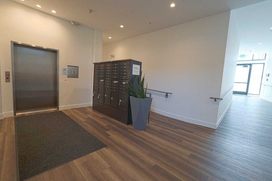 Building Photo - 2747 San Pablo Ave