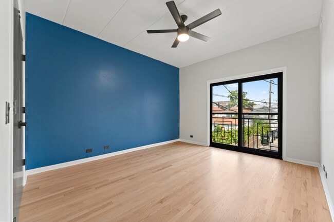 Building Photo - 2807 N 75th Ct