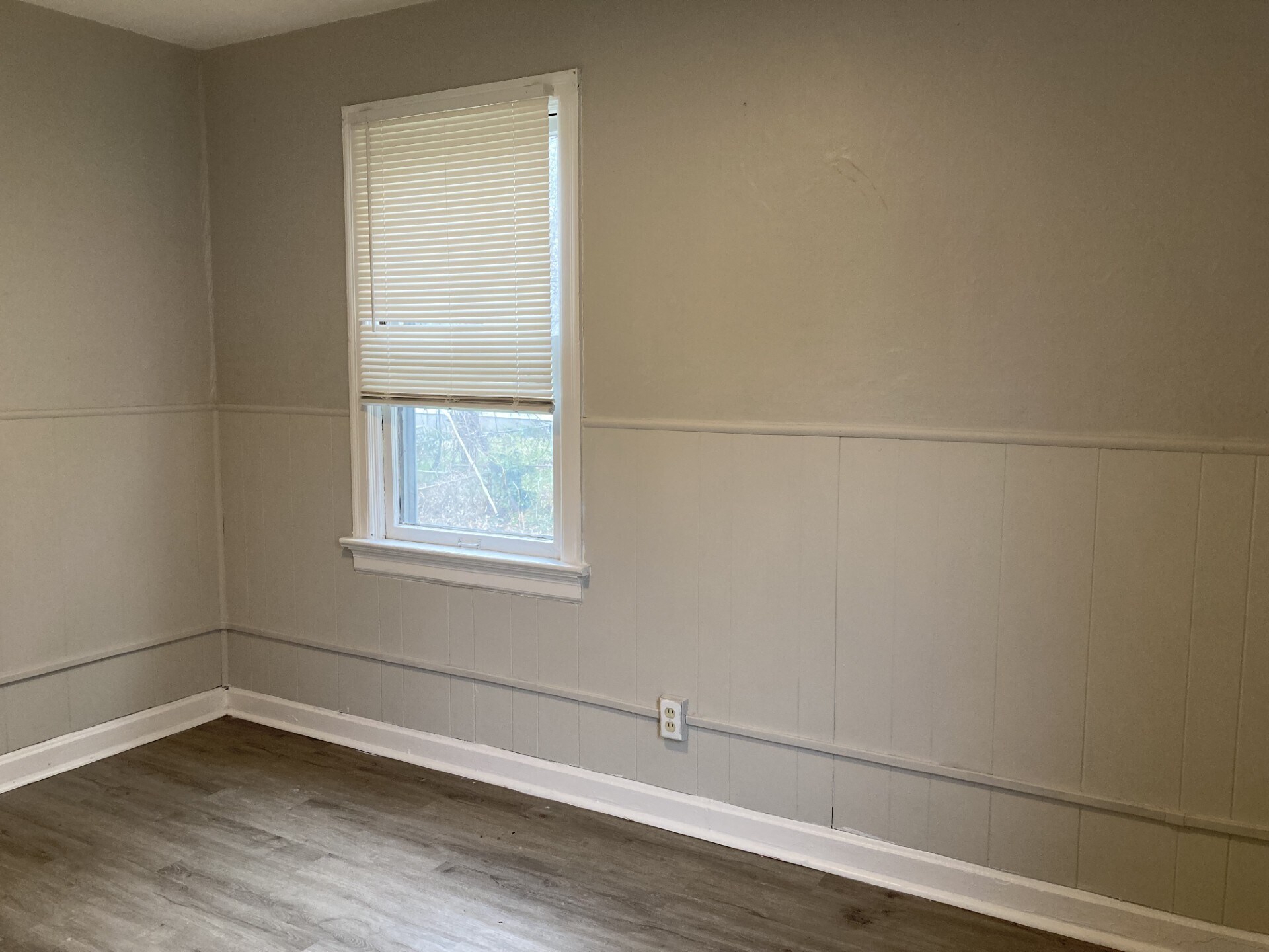 2nd Bedroom - 1 Lamar Dr