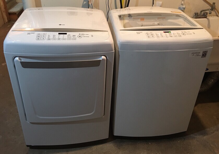 High-end, newer Washer & Dryer! - 455 E Ferry St