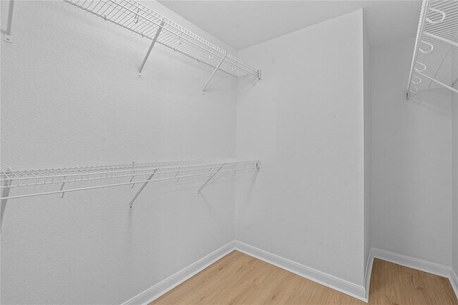 Building Photo - 1261 Nevarez