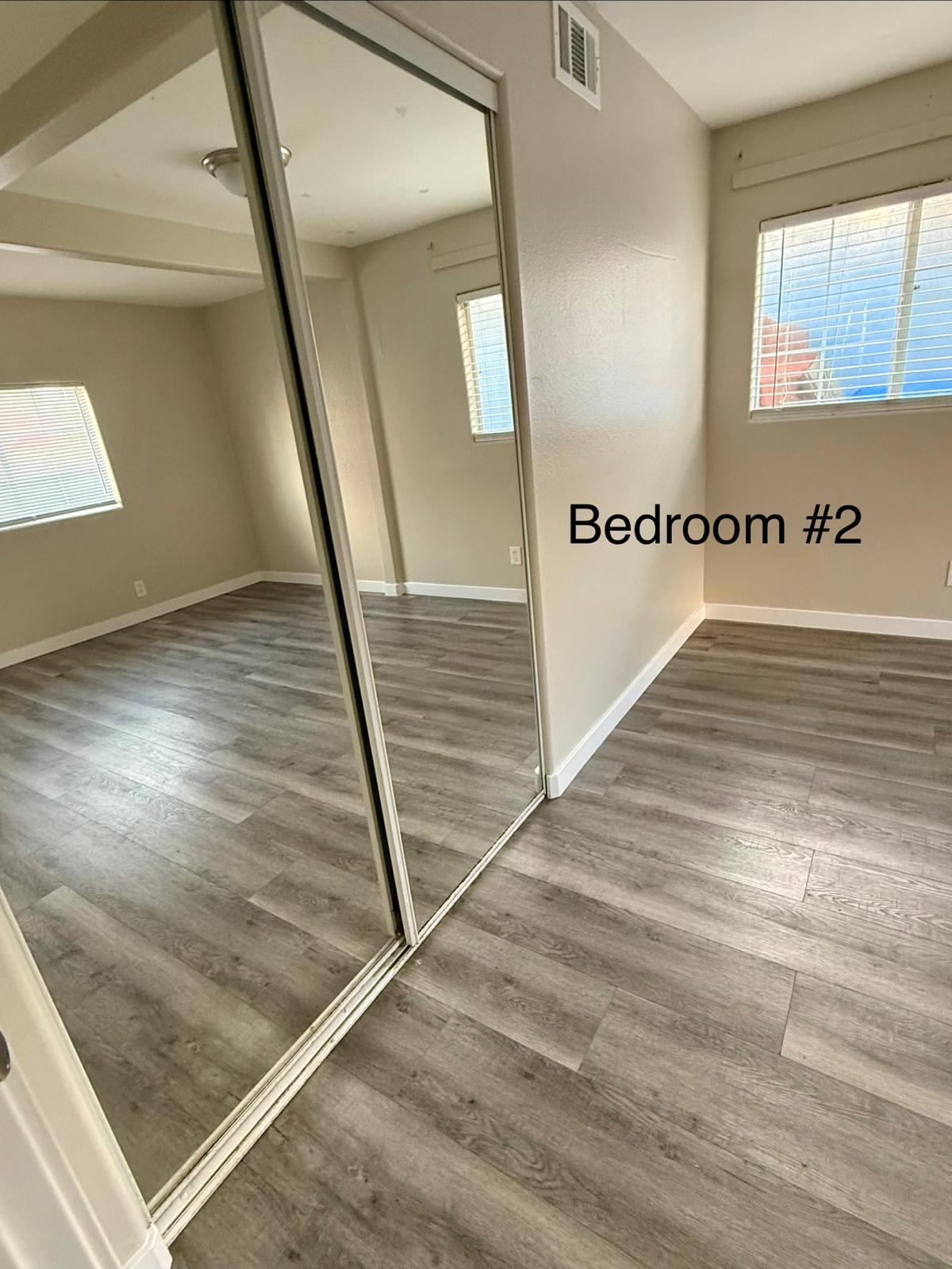 Building Photo - 118 Cedar Ave