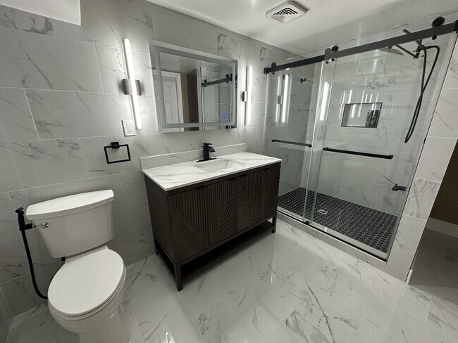 Building Photo - 23959 Springbrook Dr