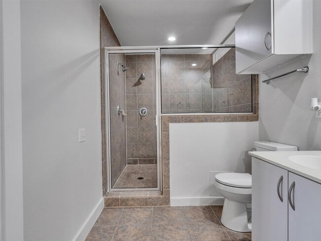 Building Photo - 6935 Yellowstone Way Dr