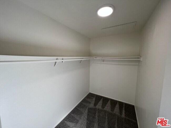 Building Photo - 19142 Haynes St