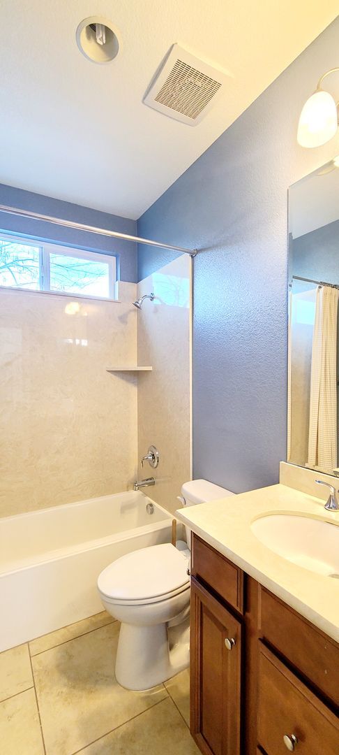 Building Photo - BEAUTIFUL SINGLE-FAMILY HOME IN BLACKSTONE IN EDH!