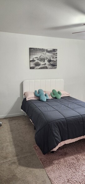 Building Photo - 1008 Zuni Dr