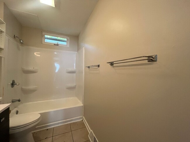 Building Photo - This spacious 3-bedroom lower level duplex...