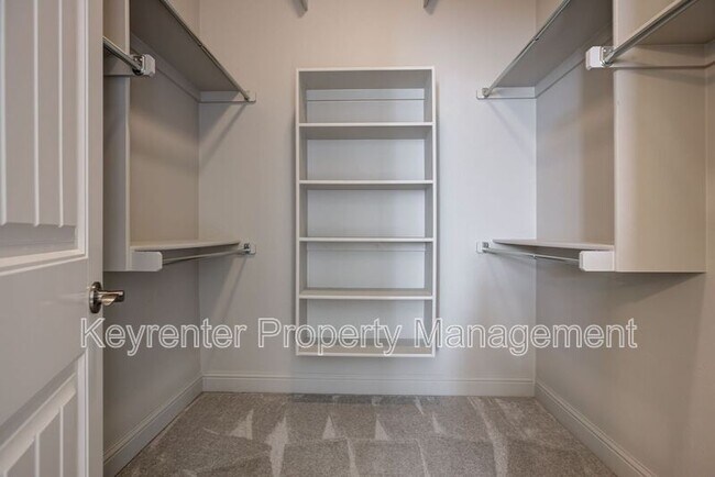 Building Photo - 15121 SE 56th St