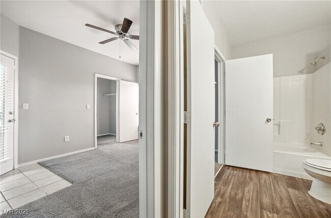 Building Photo - 8250 N Grand Canyon Dr