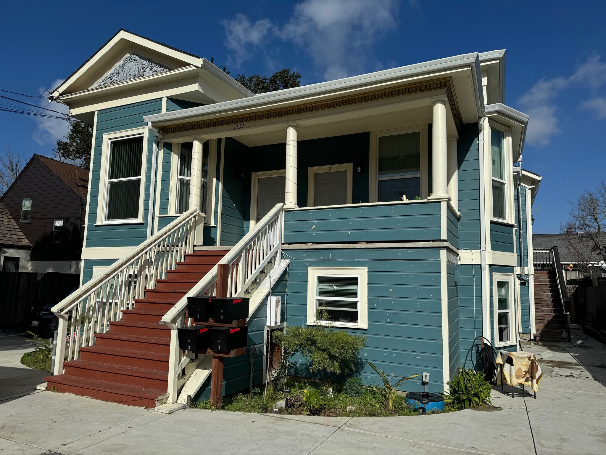 Building Photo - 1551 Santa Clara Ave