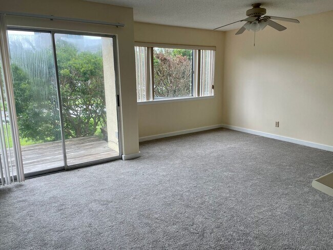 Building Photo - Walk to the Beach from this Ground Floor 1B/ 1B Long Term Rental on Holiday Isle in Destin