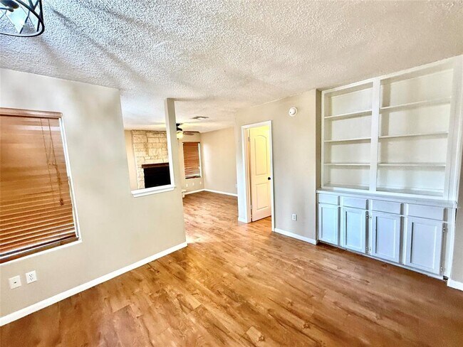 Building Photo - 8811 Schick Rd