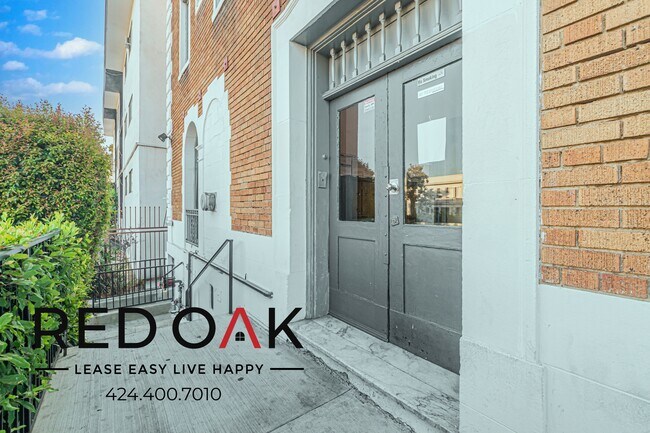 Building Photo - 247 S Alexandria Ave