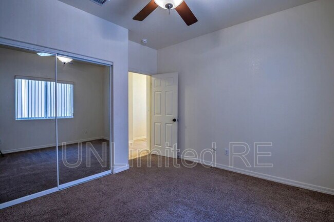 Building Photo - 4926 Mesa Blanca Way