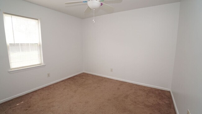 Building Photo - 301 Scranton Ct
