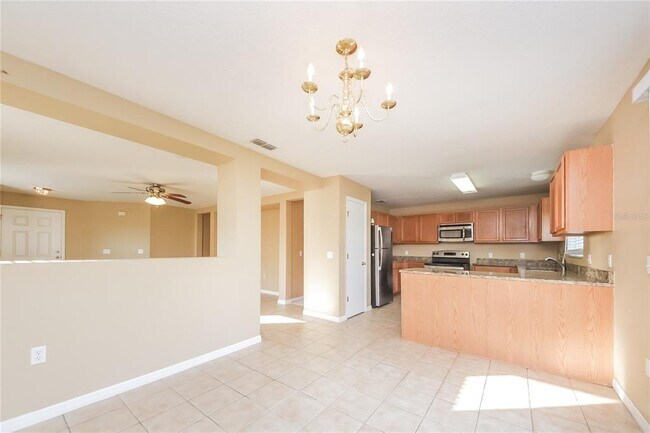 Building Photo - 1175 N Platte Ln