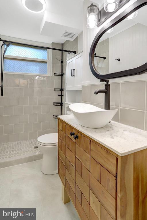 Building Photo - 2800 Joseph Makell Ct