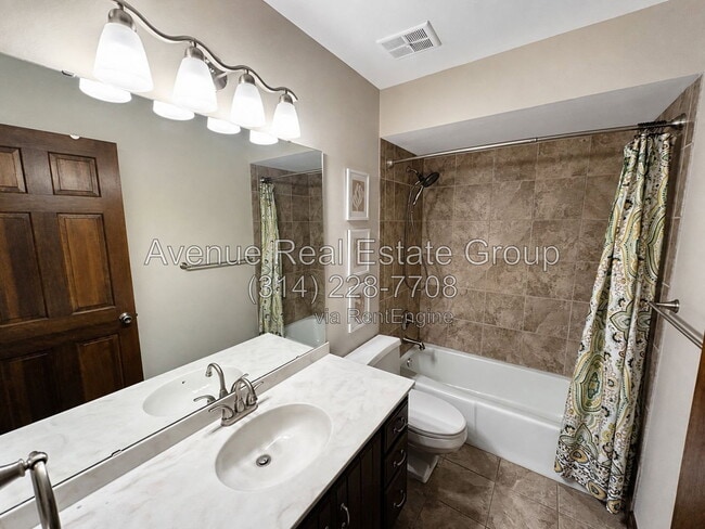 Building Photo - 16410 Woodlodge Ct