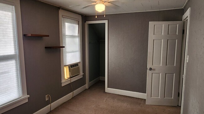 Building Photo - Exquisitely remodeled single-family home, ...