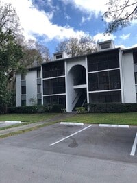 Building Photo - Pine Ridge at Tarpon Condo