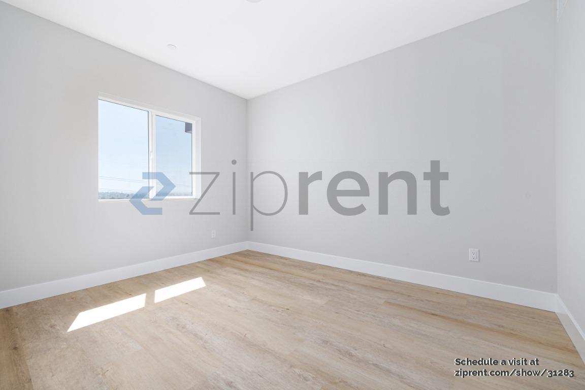 Building Photo - 2087 S El Camino Real