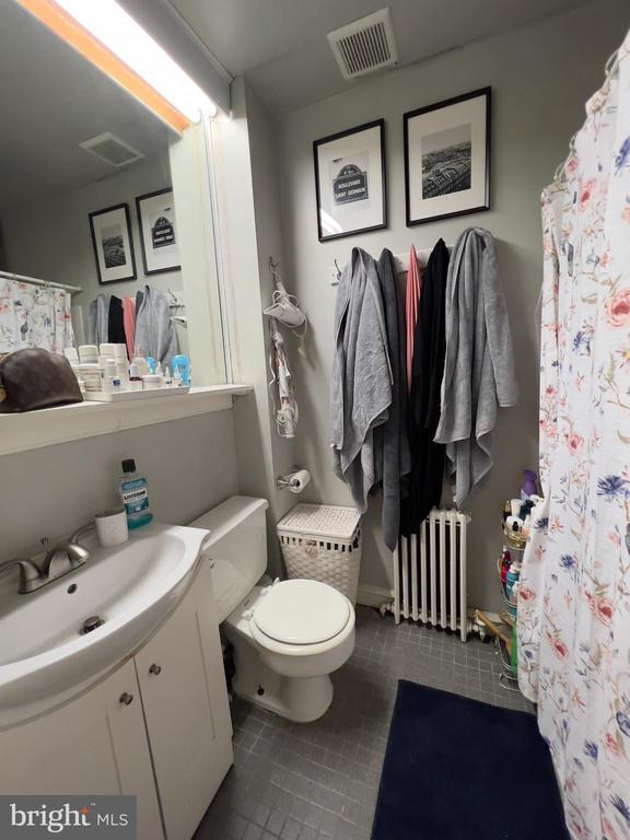 Building Photo - 257 S 20th St