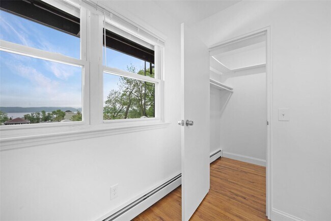 Building Photo - 56 S Highland Ave