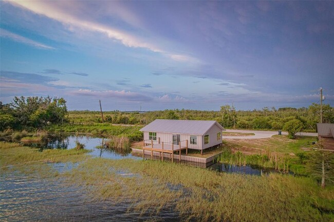 Building Photo - 583 FL-559
