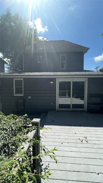 Building Photo - 507 Cherry St
