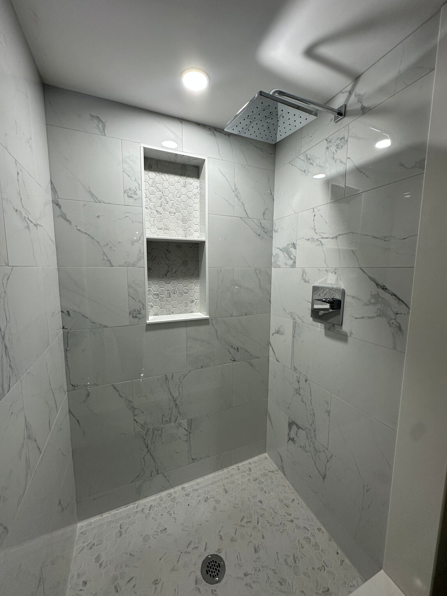 Building Photo - 64 Willard St