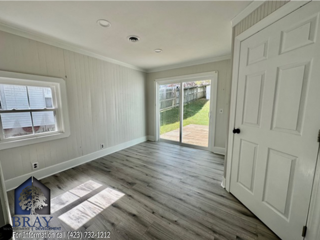 Building Photo - 700 Antioch Rd