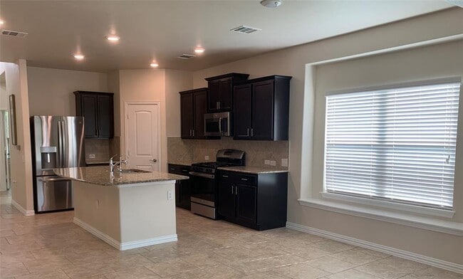 Building Photo - 7216 Vail Ridge St