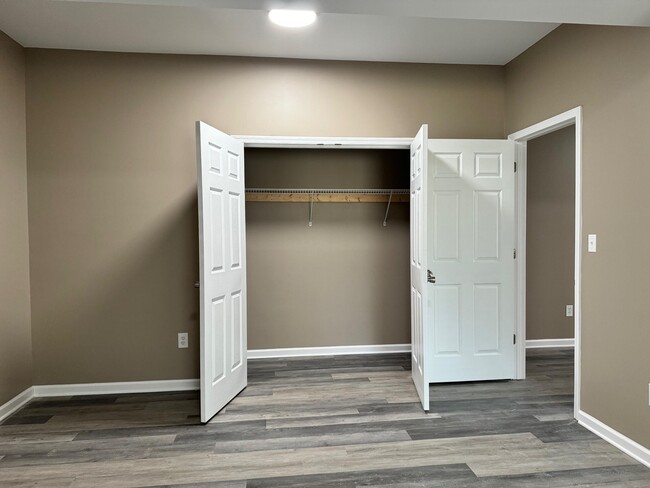 Building Photo - 222 Beechwood Dr