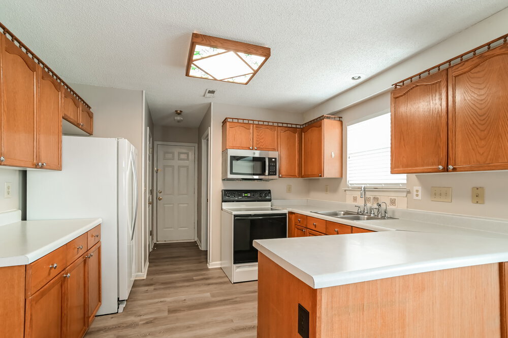 Building Photo - 3416 Mayhurst Dr