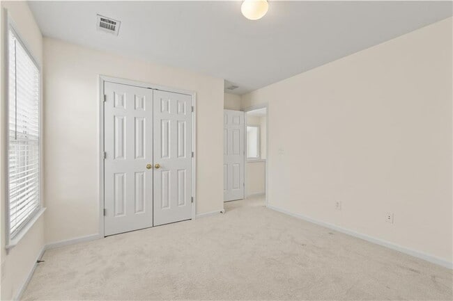 Building Photo - 915 Wendlebury Ct