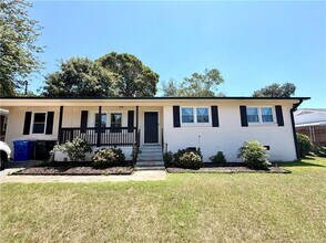 Building Photo - 5313 N Sumac Cir