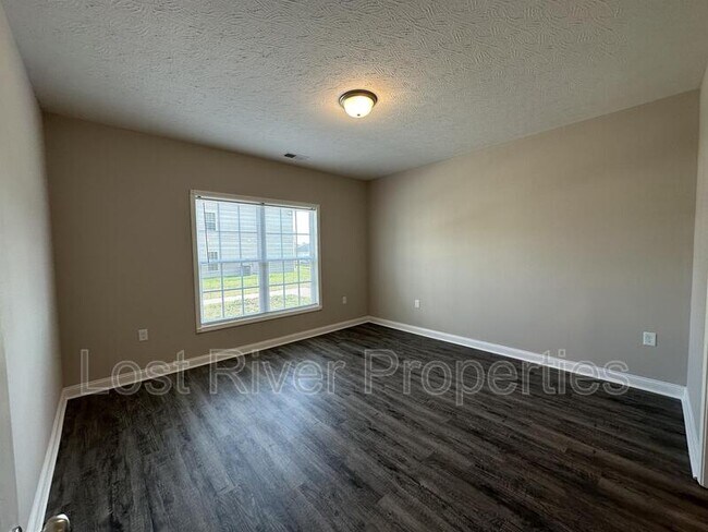 Building Photo - 4563 Wal Valley Way